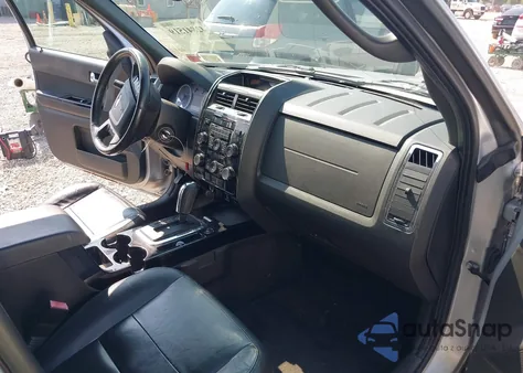 2011 Ford Escape Limited из США, поврежденный, VIN 1FMCU0E79BKC61220